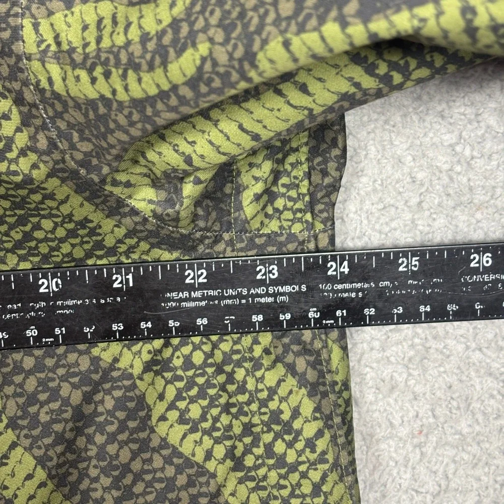 The North Face Mens Green Snakeskin Print Hooded Shell Jacket Size M 1843